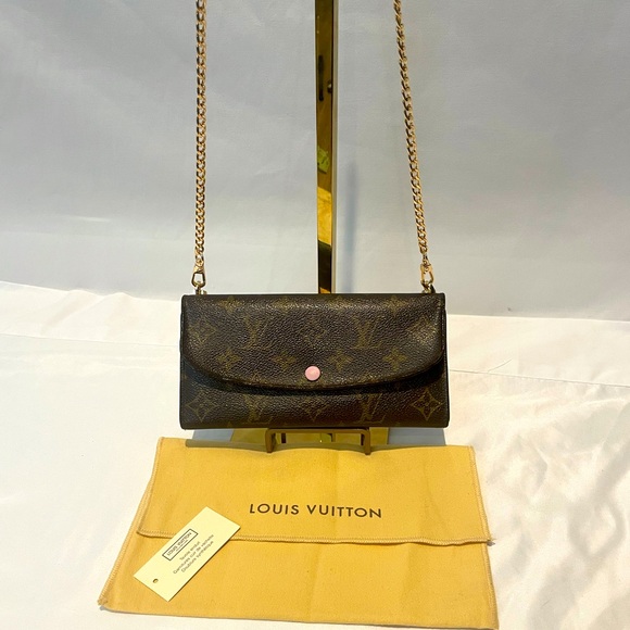 Louis Vuitton Handbags - 💯AUTH Louis Vuitton Emilie WOC